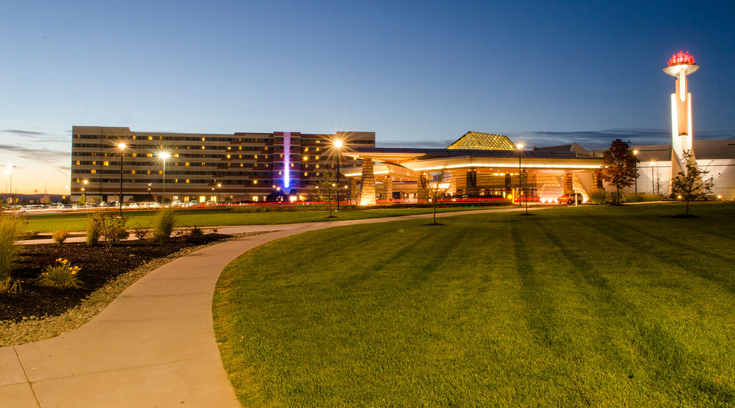Mohegan Pennsylvania - Adults Only Уилкс Бар Екстериор снимка